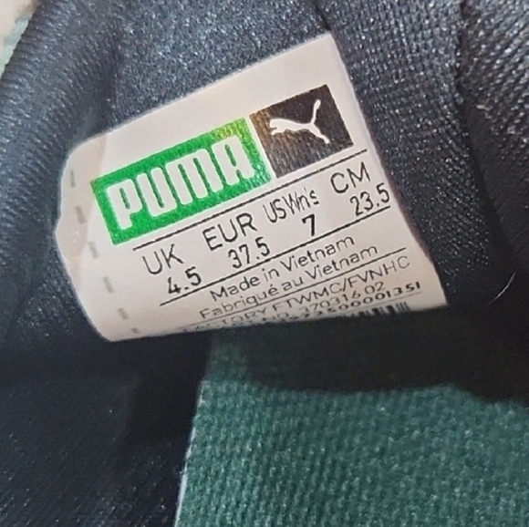 Puma Women's Sneakers in Light Green and Black - Picture 7 of 7